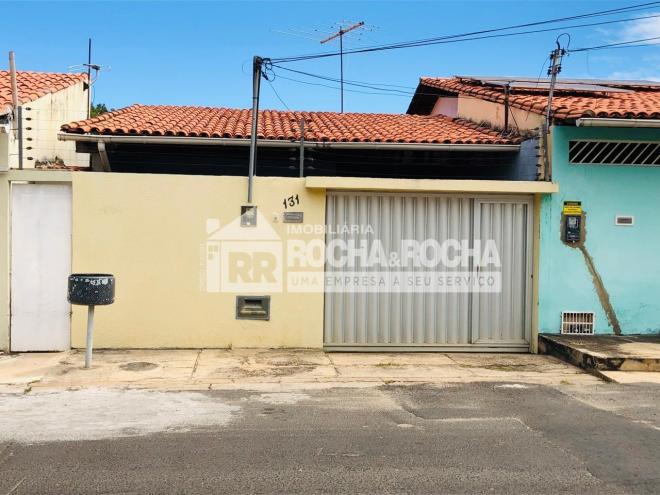 CASA BAIRRO MONTE CASTELO-ZONA SUL