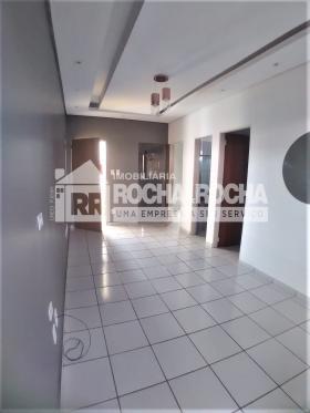 COND RESIDENCIAL CRISTAL-1º ANDAR