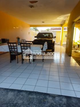 CASA RESINDECIAL + PONTO COMERCIAL - BAIRRO MARQUES