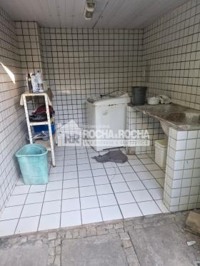 CASA RESINDECIAL + PONTO COMERCIAL - BAIRRO MARQUES