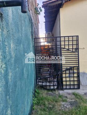 CASA RESINDECIAL + PONTO COMERCIAL - BAIRRO MARQUES